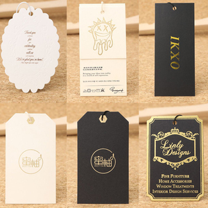 Venta al por mayor de lujo logotipo personalizado en relieve ropa etiqueta colgante de papel grueso etiqueta colgante de ropa blanca doblada etiquetas y etiquetas - Product Image 4