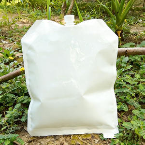 Pochette refermable de 4 litres sans BPA, écologique, thermoscellable, avec bec verseur, pour colostrum et autres liquides - Product Image 1