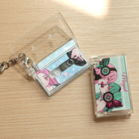 Pendentif personnalisé créatif en forme de cassette rétro, porte-clés en forme de cassette musicale, porte-clés à suspendre