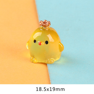 Accesorios de Bricolaje de Mini Corona de Pollo Tridimensional Luminosa al por Mayor, Adorno de Acrílico, Dije de Moda Multicolor para Joyería - Product Image 3