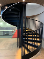 Escalier en colimaçon à double hélice avec deux rampes pour villas de luxe de grande envergure ou halls commerciaux