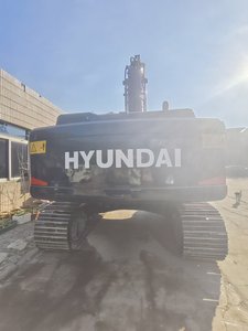 Excavadora Usada Hyundai 220lc-9s de 22 Toneladas en Excelentes Condiciones, Motor de 125kw, Capacidad de Cucharón de 1m, Caja de Cambios PLC - Product Image 4