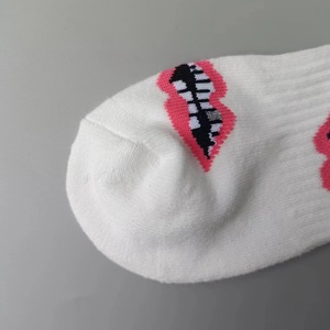 Chaussettes en coton King Mcgreen Star Chrome Heartt Cross Love CH <span class=keywords><strong>Bengali</strong></span> Striped Alphabet Graffiti Skull pour hommes et femmes - Product Image 6