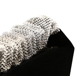 Sac de soirée en velours Mifaktory, 5 pouces, avec une seule poignée, fermeture éclair, noir, sac à main tendance pour les soirées - Product Image 5