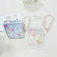 Coque de téléphone transparente à imprimé floral pastel pour Samsung Galaxy Z Flip 7-3 avec breloque fleur rose et sangle perlée – Protection élégante pour le printemps