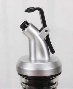Bouchon à vis en aluminium-plastique non rechargeable pour bouteille d'huile d'olive, 31,5*24 mm, avec bec verseur en plastique - Product Image 6