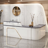 Comptoir de magasin de vêtements personnalisé en L Table de départ Spa incurvé Bureau de réception de salon de beauté Tables de bureau modernes