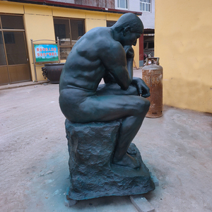 等身大の有名な「考える人」鋳造ブロンズ彫刻像、金属工芸品、真鍮像、庭や家の装飾に - Product Image 4