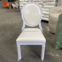 Chaises de salle à manger en plastique blanc, empilables, en résine durable, avec dossier en forme de cœur, pour banquets de mariage et traiteurs