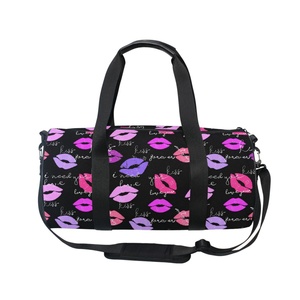 กระเป๋าเดินทางแบบพับได้กันน้ำลายกราฟฟิตีแฟชั่น ทำจากไนลอน สำหรับผู้หญิง ใช้สำหรับเดินทางช่วงสุดสัปดาห์ เล่นกีฬา ออกกำลังกาย พร้อมโลโก้ตามสั่ง - Product Image 1