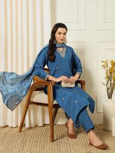 Nouveau Designer Kurti Pent avec Dupatta Ensemble pour le bureau et l'usure régulière Pakistanais Kurti Ensemble à un prix abordable - Product Image 3