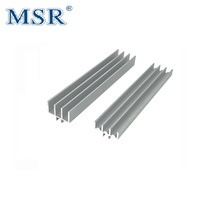 Fournisseur chinois 9147 30 et 40 séries Rail de glissière de porte supérieur Rail de glissière de porte inférieur pour profilé en aluminium 8 3030 4040