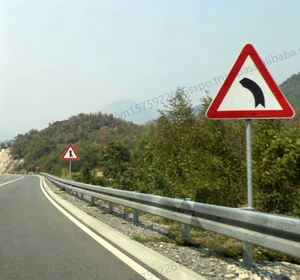 Barrière anti-collision pour autoroute en acier galvanisé à chaud Q235/Q345 à double poutre, réflecteur de grade diamant, homologuée H2W3, résistance aux impacts M65 - Product Image 3