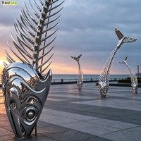 Sculpture moderne abstraite en acier inoxydable en forme d'arête de poisson, grande statue de squelette de poisson en métal pour la décoration de jardin et de parc
