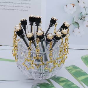 핫 세일 휴대용 크라운 일회용 마스카라 지팡이 휴대용 속눈썹 연장 도구 플라스틱 및 나일론 속눈썹 브러쉬 튜브 - Product Image 2