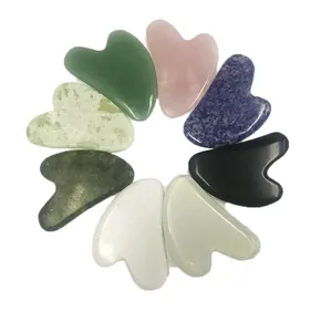 Strumento facciale guasha curativo a forma di cuore, pietra gua sha di giada di cristallo di quarzo rosa opale naturale