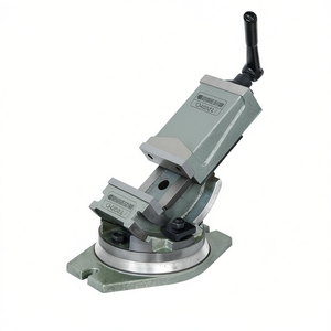 Tornillo de Banco Inclinable Fervi con Base Giratoria de 360 Grados para Trabajos en Metal - Product Image 2