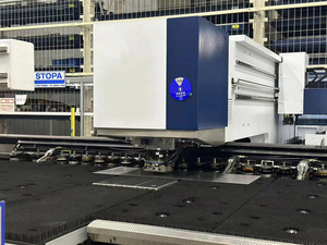 Mangeoire pour écureuils en métal personnalisée, conçue pour l'extérieur, pliable, pour accrocher à l'extérieur des arbres - Product Image 6