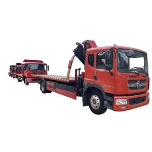 Camion de dépannage à plateau plat Dongfeng D9 avec grue à bras pliable à 4 sections de 8 tonnes, fonction de remorquage et de levage intégrée - Product Image 1