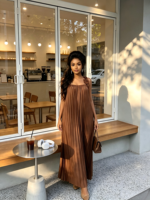 Robe longue plissée élégante sans manches pour femme, style Y2K, en mousseline, avec bretelles 3D, idéale pour les soirées estivales