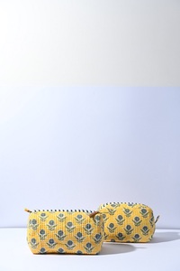 Bolsa de Viaje Compacta Amarilla con Estampado a Mano de Jaipur, Bolsas de Aseo de Algodón, Cierres de Latón YKK, Clásica para Uso Diario - Product Image 3