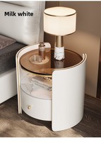 Table de chevet intelligente de style italien minimaliste, plateau ovale en acrylique, bois moderne, simple, luxe léger, chambre à coucher haut de gamme, style Wabi-sabi