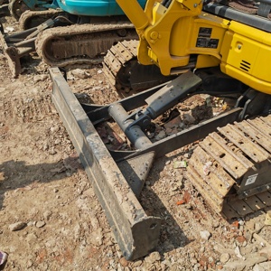 Mini-excavatrice Komatsu PC35MR d'occasion, presque neuve, faible nombre d'heures, d'origine japonaise, 3,5 tonnes, prix usine compétitif, CE EPA - Product Image 6