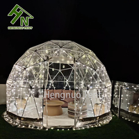 Tente de jardin igloo dorée, dôme transparente avec lumière