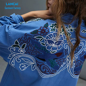 เสื้อโอเวอร์ไซส์สำหรับผู้หญิงเสื้อคอตตอนปักลายแบบมีกระดุม - Product Image 2