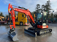 Excavatrices Kubota u56-5, moteur Cummins, mini-excavatrice de 5,5 tonnes, rouge, d'occasion, d'origine chinoise, à prix avantageux