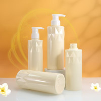 Bouteille en PET cylindrique à facettes personnalisée en usine, pompe à lotion, 300 ml, 500 ml, 700 ml, emballage de liquide cosmétique