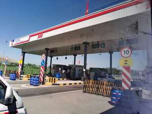 Sistema Automático de Reconocimiento de Matrículas de Ultra Alta Frecuencia para Estacionamientos - Product Image 5