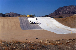 Barrière de confinement, couvertures en argile bentonite, géosynthétiques, revêtement en argile GCL - Product Image 6
