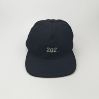 Logotipo personalizado Negro Moda Hombres Elegante en blanco de ala plana de 5 paneles Snapback Cap 3D Bordado Deportes Snapback Cap para los jóvenes