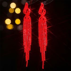 ต่างหูระย้าคริสตัลสีแดงประดับเพชรเทียมชุบทอง ดีไซน์หรูหรา ทันสมัย เหมาะสำหรับโอกาสพิเศษ - Product Image 2