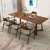 Table à manger rectangulaire en bois de style nordique luxueux avec chaise à accoudoirs Hiroshima, idéale pour plusieurs personnes