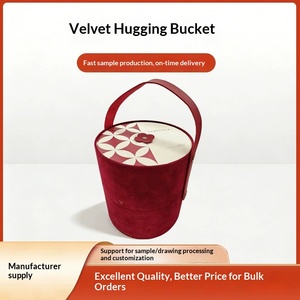 Wholesale Velvet Double Layer Wedding Candy Boxes for Bridesmaids and Groomsmen <b>Round</b> Gift <b>Box</b> - Product Image 3