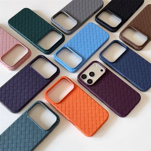 Funda de Teléfono con Textura de Cuero TPU Suave y Tejido Tecnológico para iPhone 18 17 16 15 Pro Max, con Disipación de Calor y Protección Contra Impactos - Product Image 6