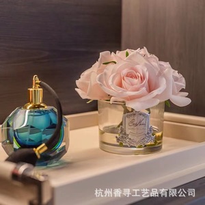 Rosa Preservada, Flor Artificial con Fragancia, Aceite Esencial, Decoración para el Hogar, Regalo para el Día de San Valentín, Elegante y Duradera, 3-5 Años - Product Image 3