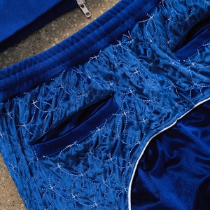 Ensemble de survêtement rétro en velours bleu de haute qualité, veste et pantalon réfléchissants de 3 m, personnalisés par le fabricant, pour le jogging urbain - Product Image 6