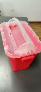 Trung Quốc nhà máy <span class=keywords><strong>10L</strong></span> nhựa y tế <span class=keywords><strong>sharps</strong></span> container tùy chỉnh màu vàng đỏ Biohazard xử lý hộp cho chất thải y tế - Product Image 2