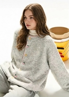 Cardigan en tricot surdimensionné confortable avec boutons originaux - Doux, ample et rétro-chic pour femme, parfait pour les superpositions automne-hiver