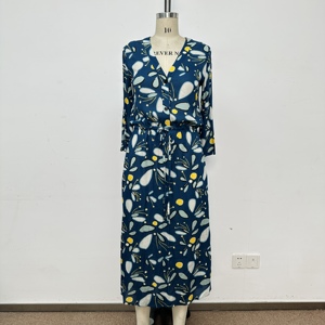 OEKO TEX all'ingrosso su misura di abbigliamento fabbricazione di <span class=keywords><strong>moda</strong></span> <span class=keywords><strong>Design</strong></span> scollo a v stampato manica 3/4 abito da donna per le vacanze - Product Image 3