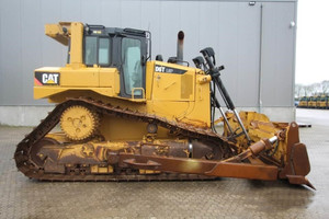 รถปราบดินตีนตะขาบ D6T รถมือสองพร้อมเครื่องยนต์คัมมินส์ - Product Image 5