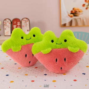 Peluche grenouille fraise de dessin animé 25 cm, personnalisée, en coton PP, tissu super doux, jouet en peluche 8 pouces, animal en peluche pour machine à griffes de Noël - Product Image 1