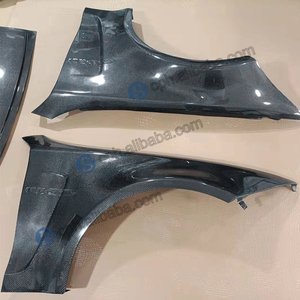 Aile avant latérale en fibre de carbone noire personnalisée pour BMW E82 1M Wide-body – Amélioration des performances de la voiture - Product Image 2
