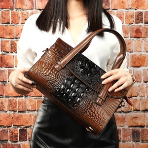 Sac à Main Femme en Cuir Véritable Motif Crocodile en Gros, Style Vintage, Sac Bandoulière Croisé Motif Alligator - Product Image 5