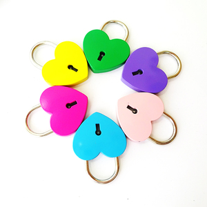 Цветной маленький умный замок в форме сердца - Product Image 3