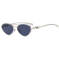 Lunettes de vue avec verres solaires, au style rétro, élégant et sophistiqué, incarnant un look tendance.