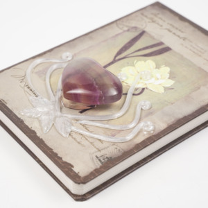 Vente en gros de sculptures artisanales en pierre de cristal naturelle (étoile, lune, cœur, aile, livre) pour la guérison et le bureau, idéales comme cadeau - Product Image 4